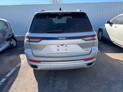 2022 Jeep Grand Cherokee Summit