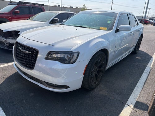 2018 Chrysler 300 S