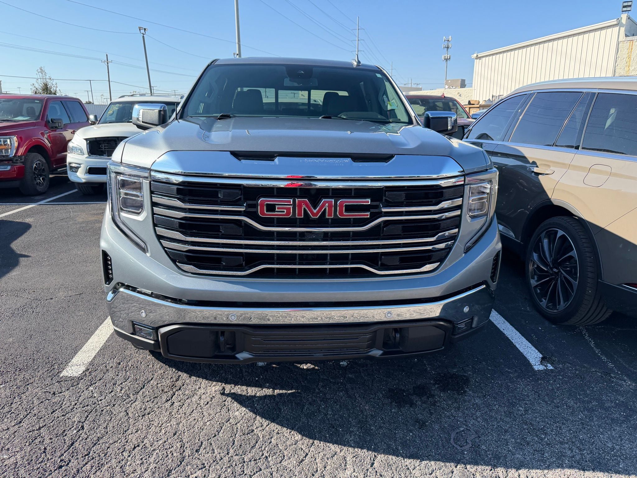 2024 GMC Sierra 1500 SLT