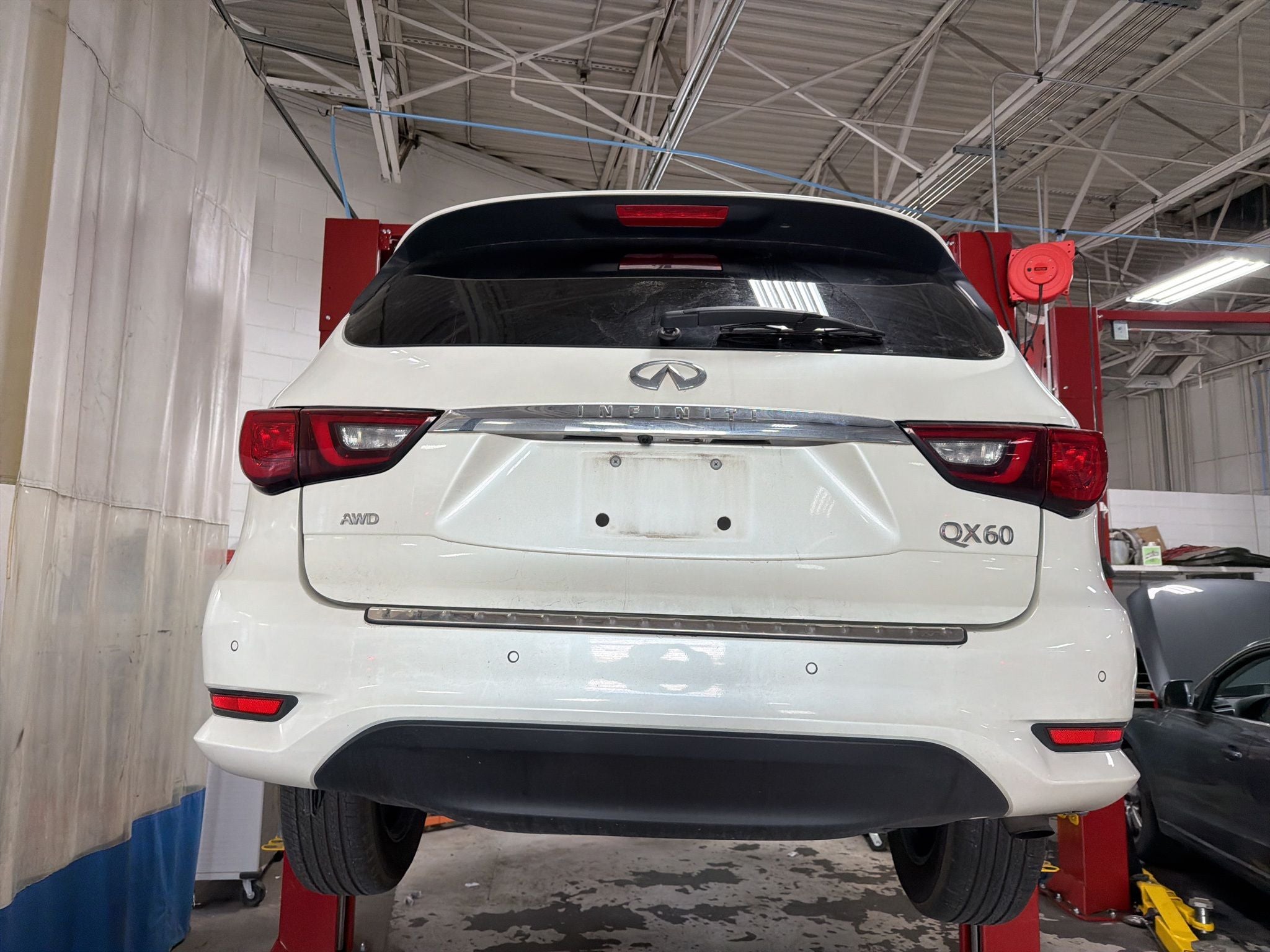 2019 INFINITI QX60 LUXE