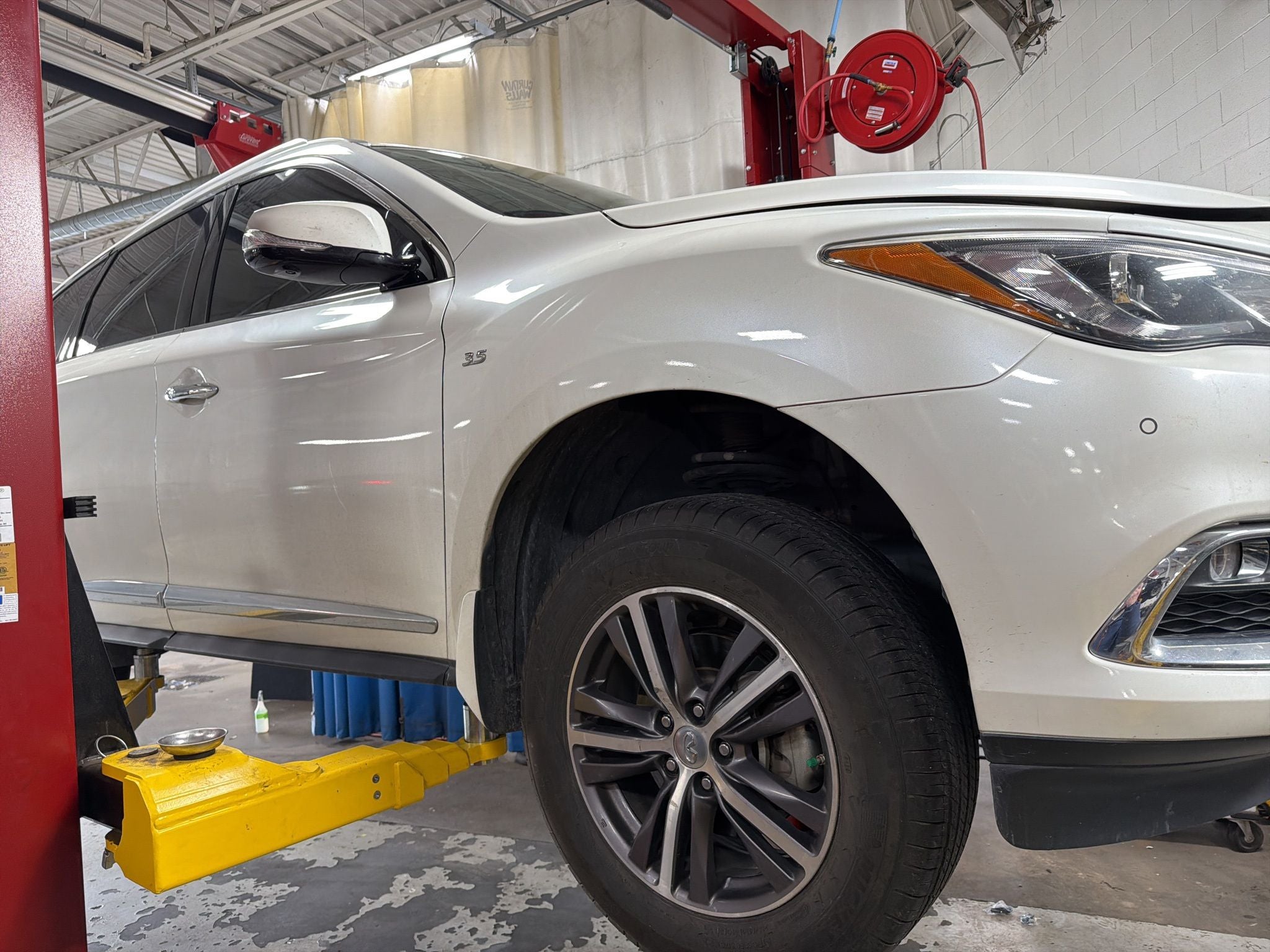 2019 INFINITI QX60 LUXE