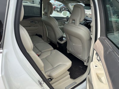 2022 Volvo XC90 T6 Inscription