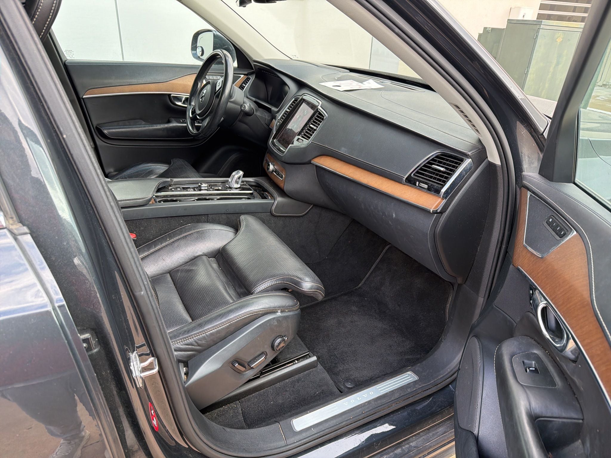 2017 Volvo XC90 Hybrid T8 Inscription