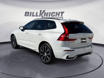 2023 Volvo XC60 B5 Plus Dark Theme
