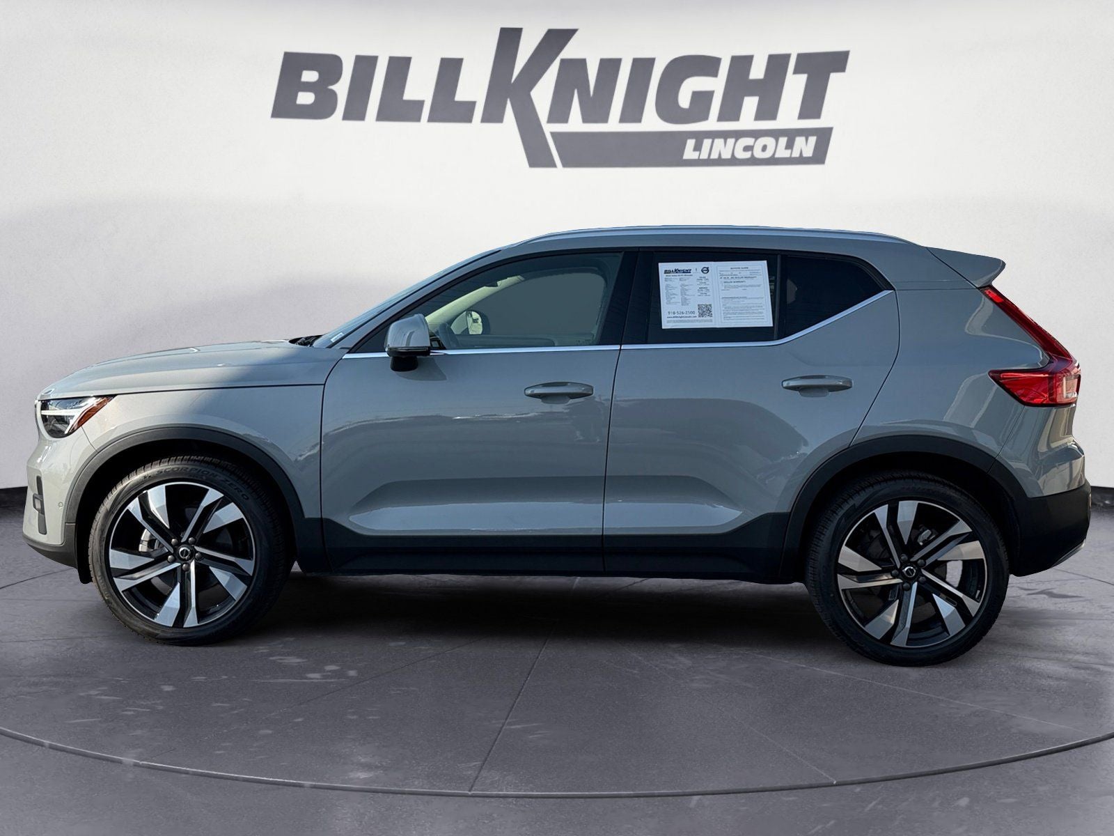 2024 Volvo XC40 Ultimate
