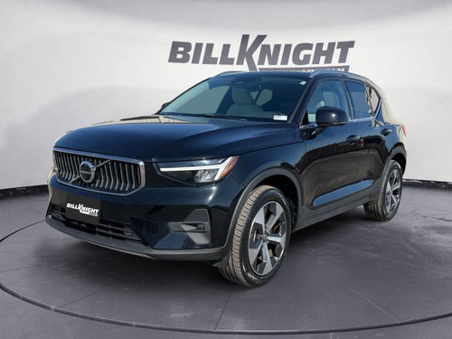 2023 Volvo XC40 B5 Plus Bright Theme