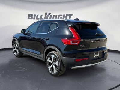 2023 Volvo XC40 B5 Plus Bright Theme