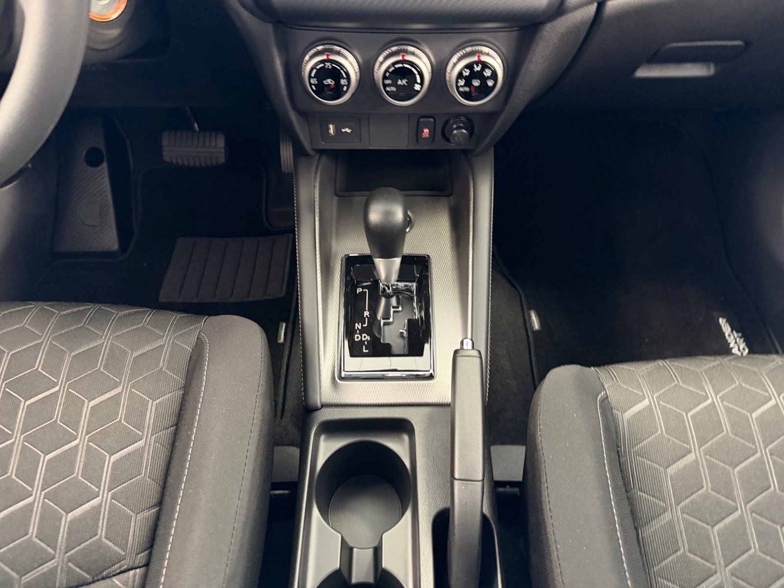 2025 Mitsubishi Outlander Sport 2.0 ES