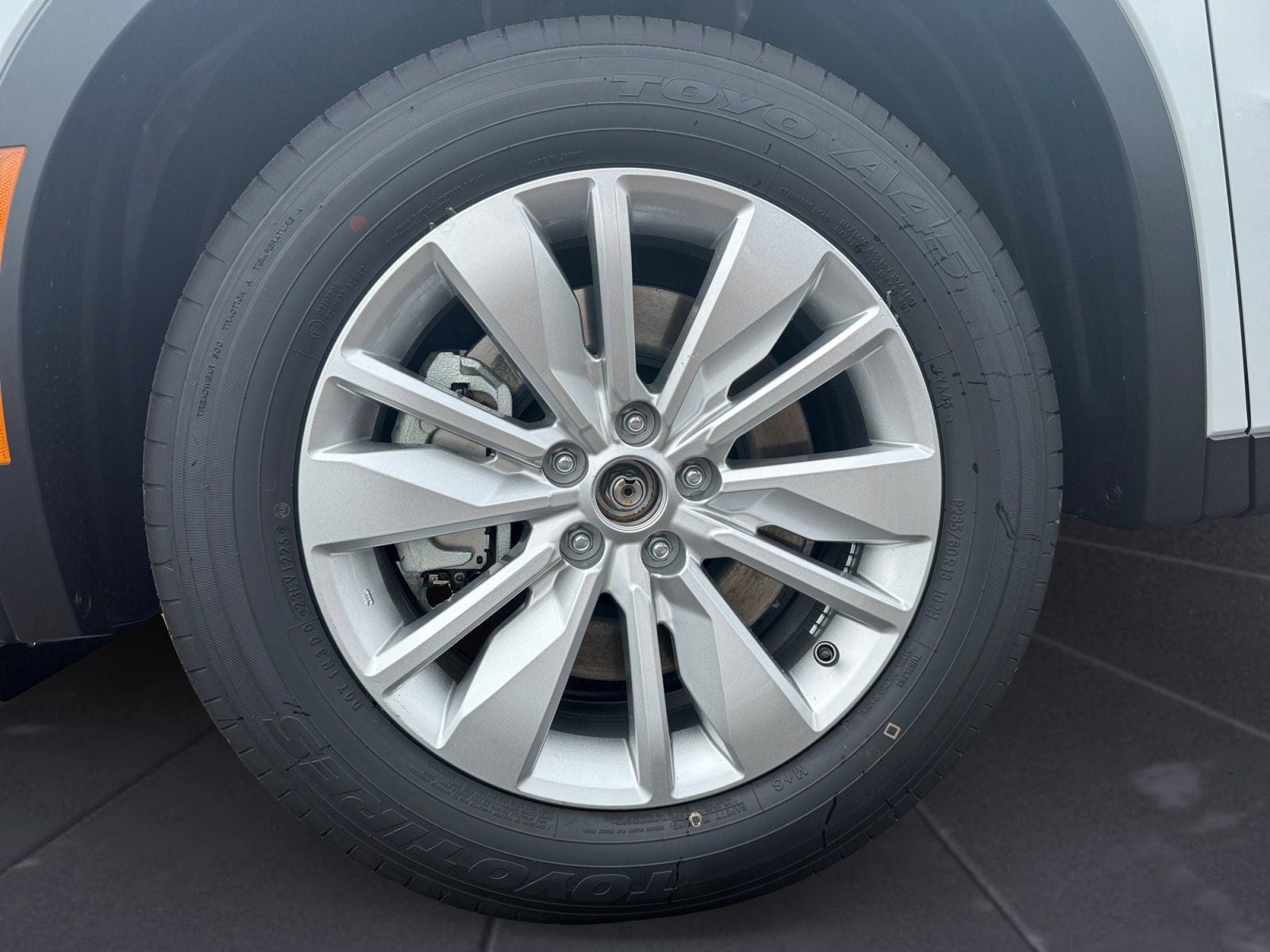 2025 Mitsubishi Outlander ES