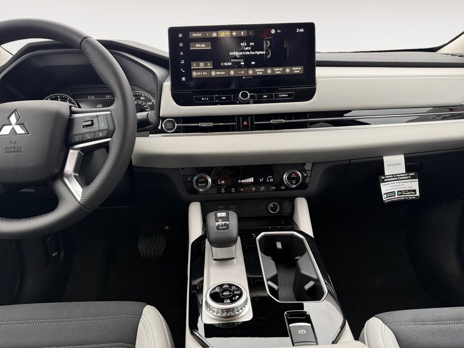 2025 Mitsubishi Outlander SE