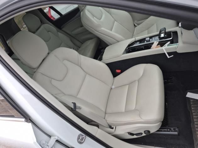 2023 Volvo XC90 B5 Core