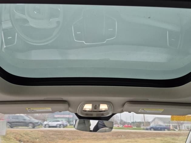 2023 Volvo XC90 B5 Core