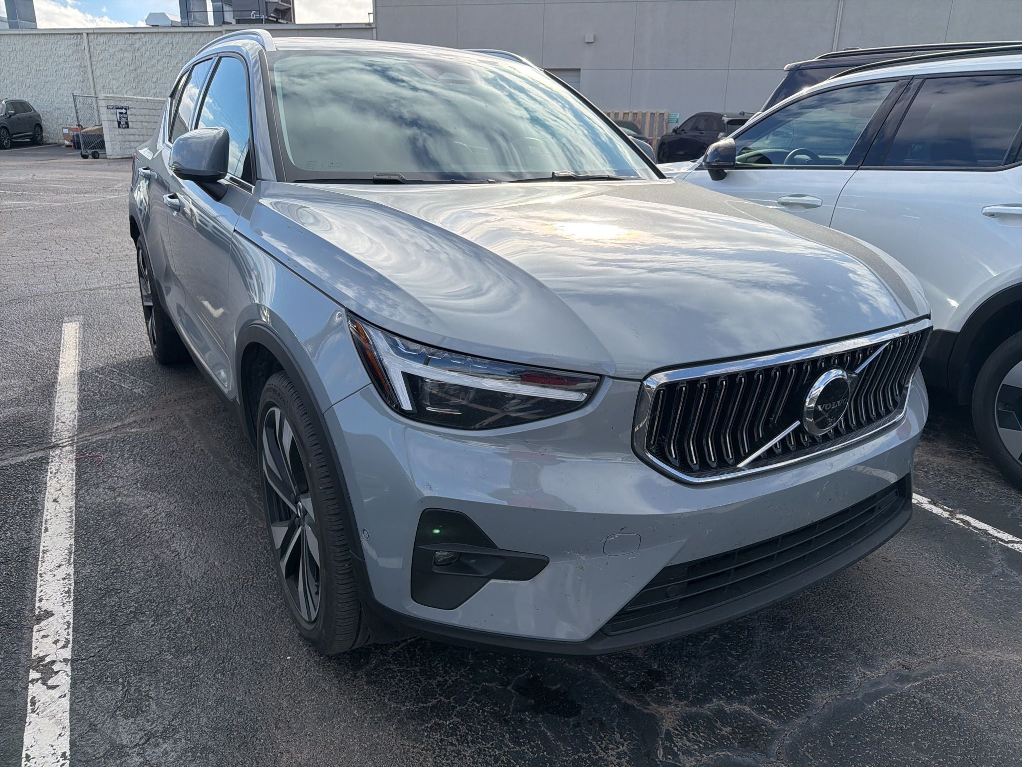 2024 Volvo XC40 Ultimate